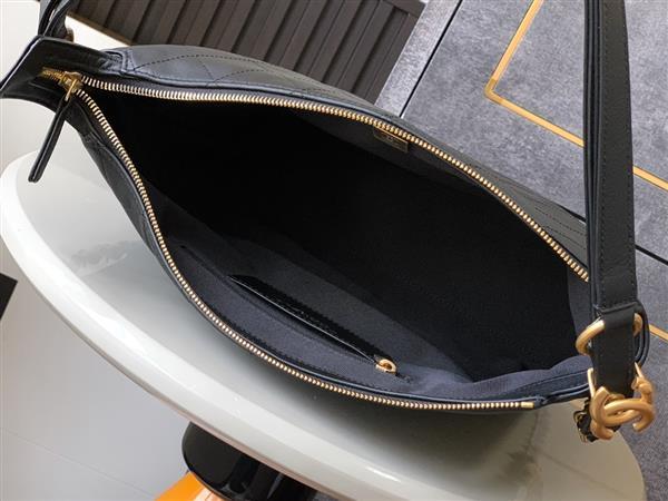 2026127213722290 900